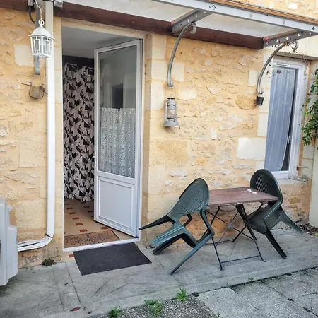 Chambre-studio Avec Coin Repas - 45m2 Apartment Langon (Gironde)