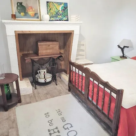 Chambre-studio Avec Coin Repas - 45m2
