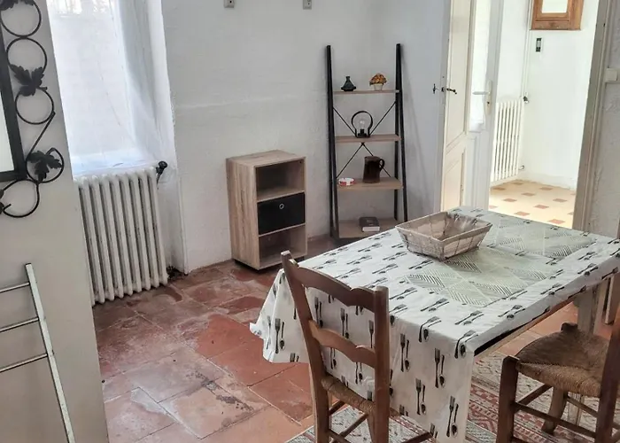 Appartement Chambre-studio Avec Coin Repas - 45m2 *